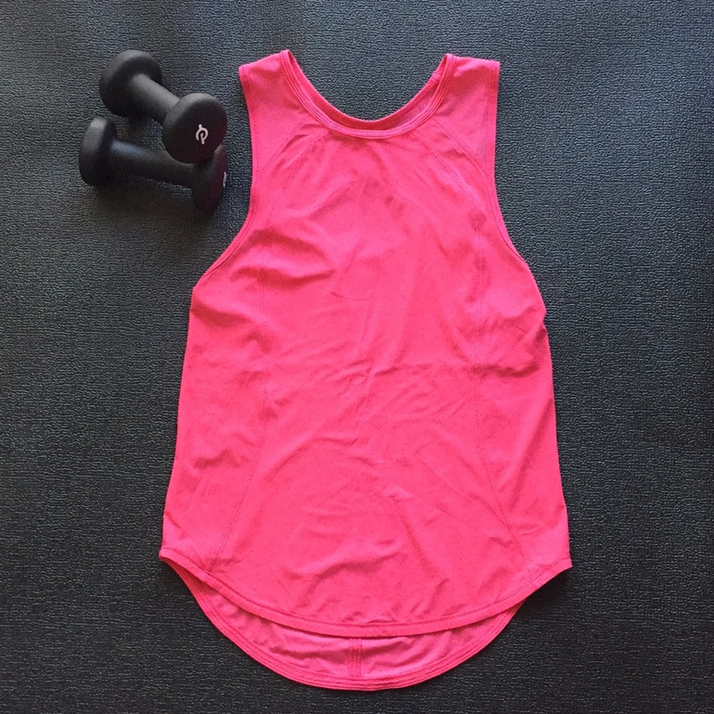 Lululemon Sculpt Tank.